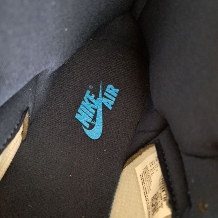 Nike Air Jordan 1 Obsidian