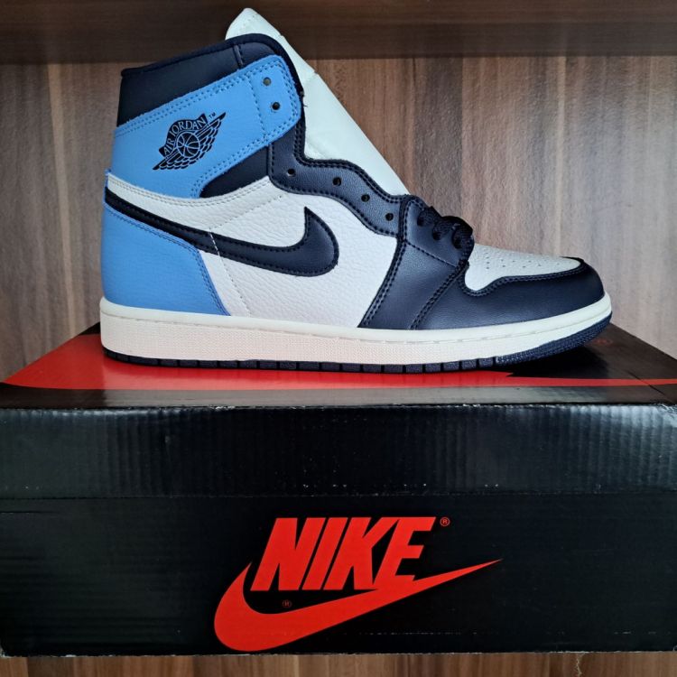 Nike Air Jordan 1 Obsidian