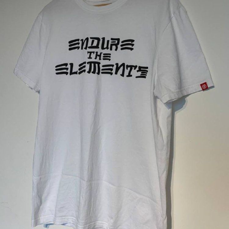 Element tee