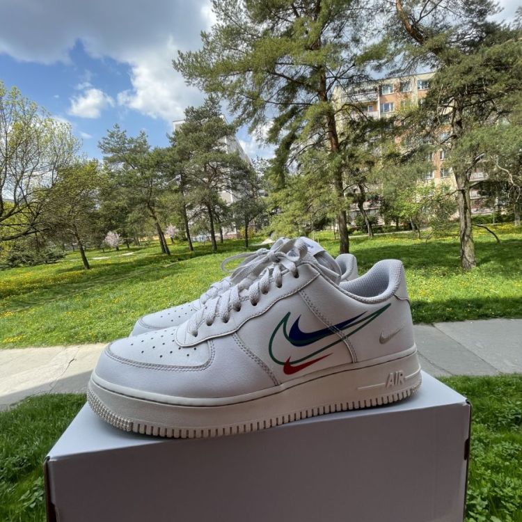 Nike Air Force 1