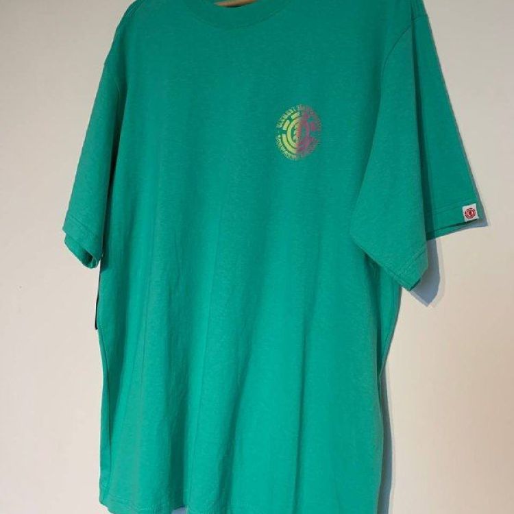 Element tee