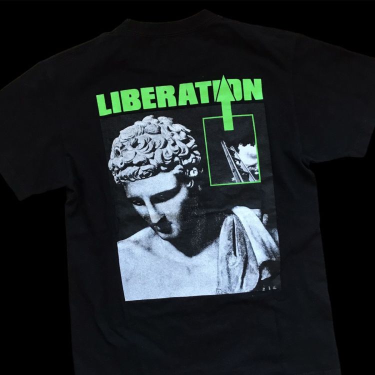 Pleasures tee
