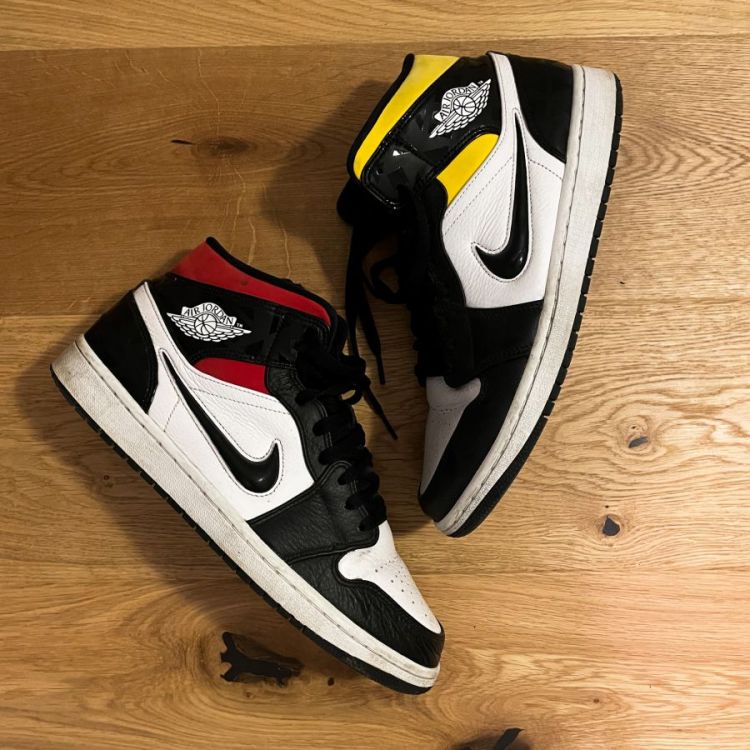 Air Jordan 1 Mid "QUAI 54"
