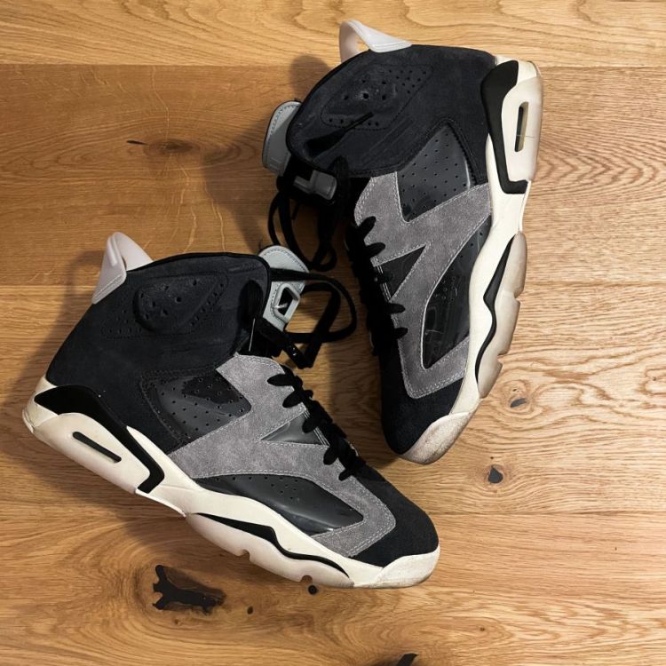 Air Jordan 6 "Tech Chrome"